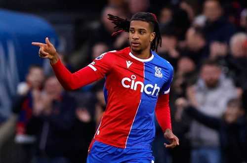 Liverpool enters the race for the highly-rated Crystal Palace winger, while Manchester United eyes a spectacular move for Michael Olise involving an Aaron Wan-Bissaka exchange deal.