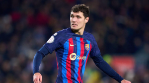 Newcastle and Manchester United are "seriously" interested in signing the €40 million-rated defender from Barcelona.