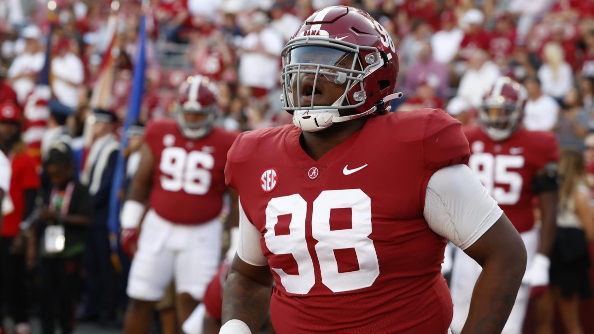 JUST IN: Transfer Portal Is Selected By Alabama Defensive Lineman....