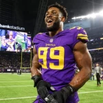 former-vikings-gm-says-danielle-hunter-wants-25-million-per-v0-KBrA3GUCdyFPkkyXIo3Tx59N63wgRwED5wQpV-kFcXs