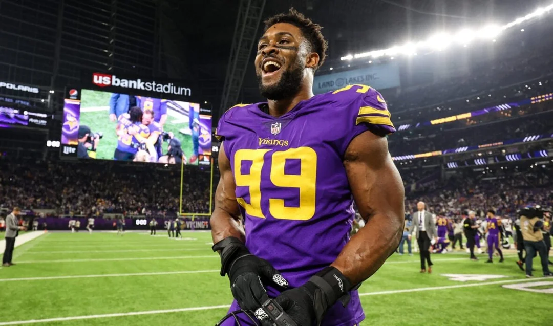 former-vikings-gm-says-danielle-hunter-wants-25-million-per-v0-KBrA3GUCdyFPkkyXIo3Tx59N63wgRwED5wQpV-kFcXs