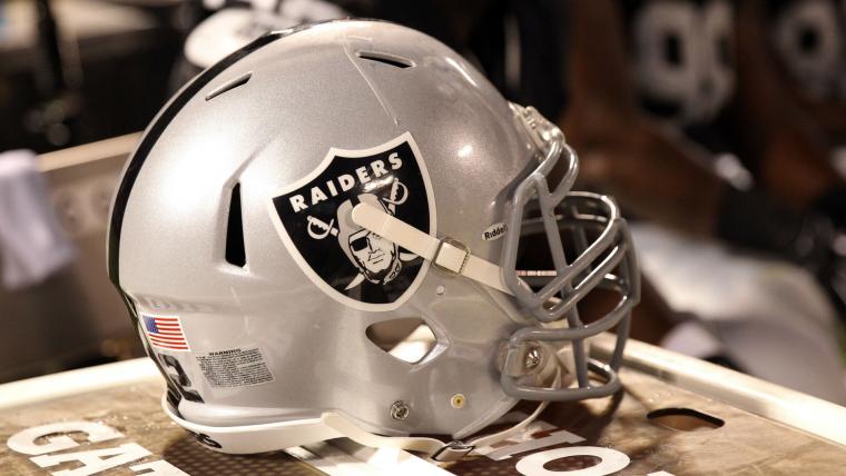 raiders-helmet-101618-getty-ftr_o9l3cymjj2od1keavgipomt89