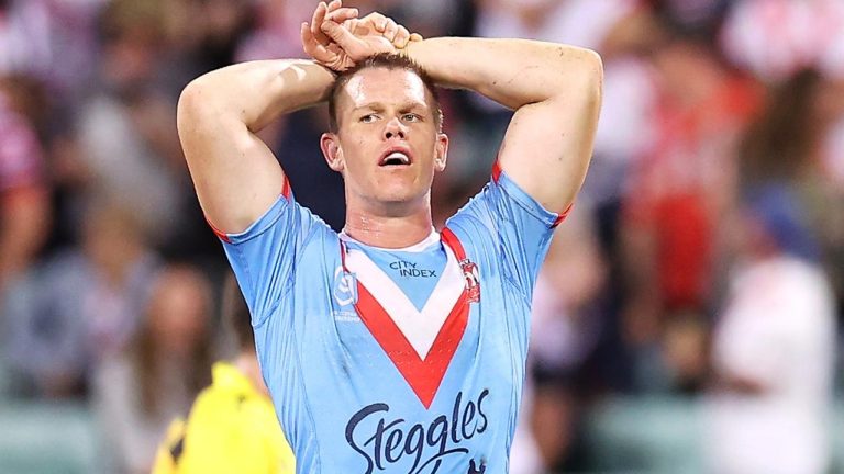 SAD NEWS: Sydney Roosters star player Lindsay Collins wife files a divorce after his…see mroe