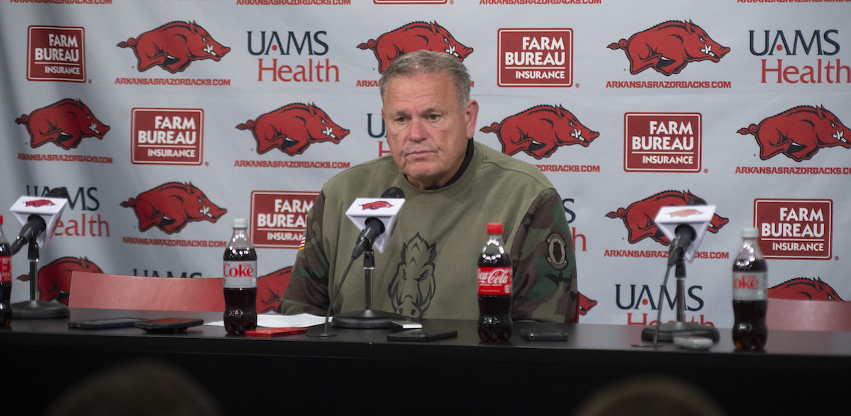 Football defensive end for Arkansas In 2024, Landon Jackson will return for his final year.