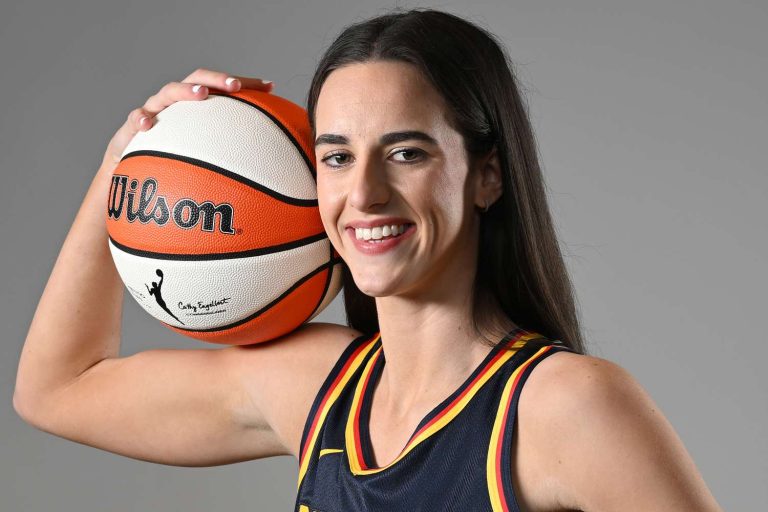 caitlin-clark-indiana-fever-042224-98889a0758fb4446b49de43719c6a748