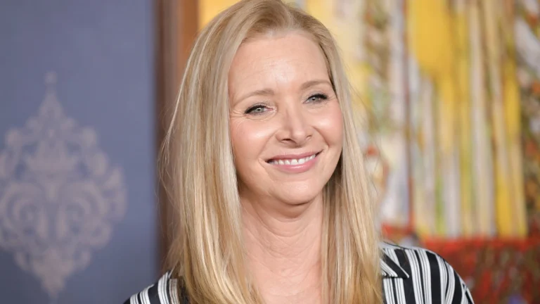 1e70e78d72c9-friends-star-lisa-kudrow.jpg