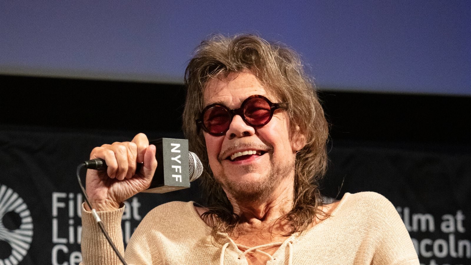 30 minute ago, a 74 years old American singer, David Johansen was confirmed…