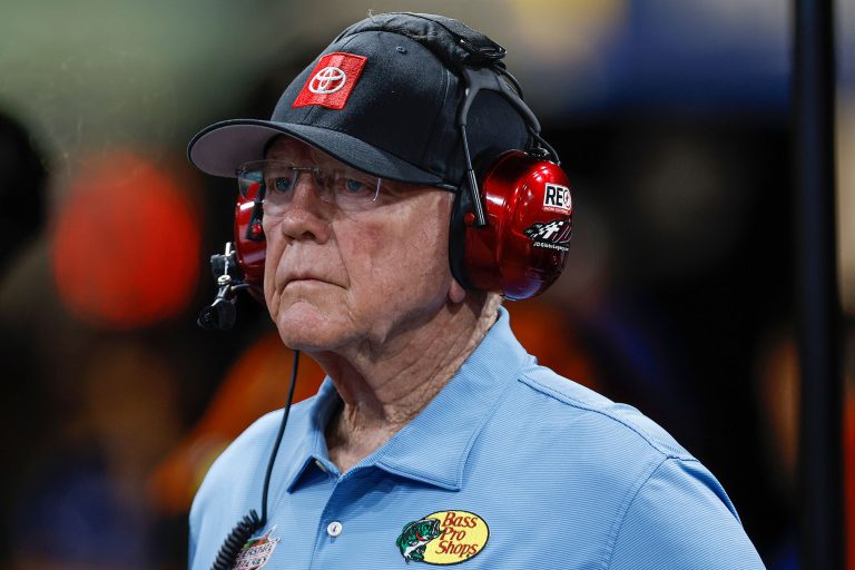 Forever in our heart: 30 minutes ago, a 83 years old American auto racing team owner and former football coach, Joe Gibbs, has been confirmed…