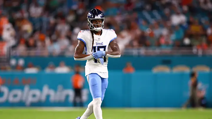 Denver Broncos’ Rival Gets Stronger with Shocking WR Trade Early Wednesday…