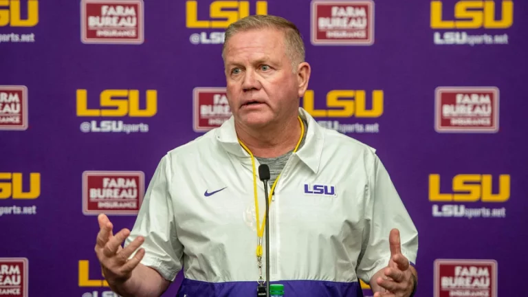 Brian Kelly announced his departure from LSU Tigers due to his new contract with…