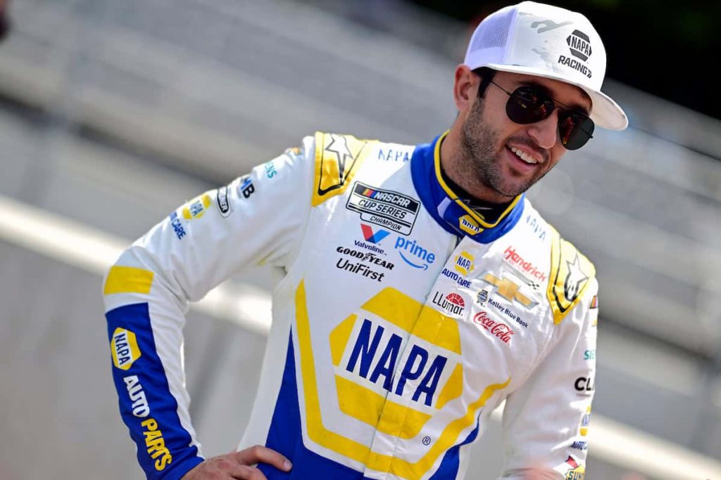 2025-chicago-street-cup-chase-elliott-smile-nkp